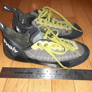 Evolv climbing shoe, laces, US 8.5/ UK 7.5/ EUR 41.5/ MM 265